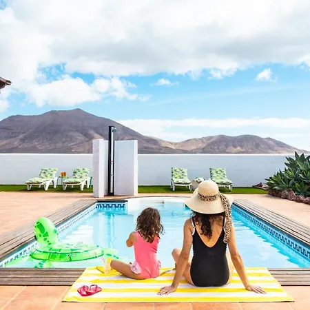 Villa Montanablanca Private Heated Pool & Stunning Views Playa Blanca  Exterior photo