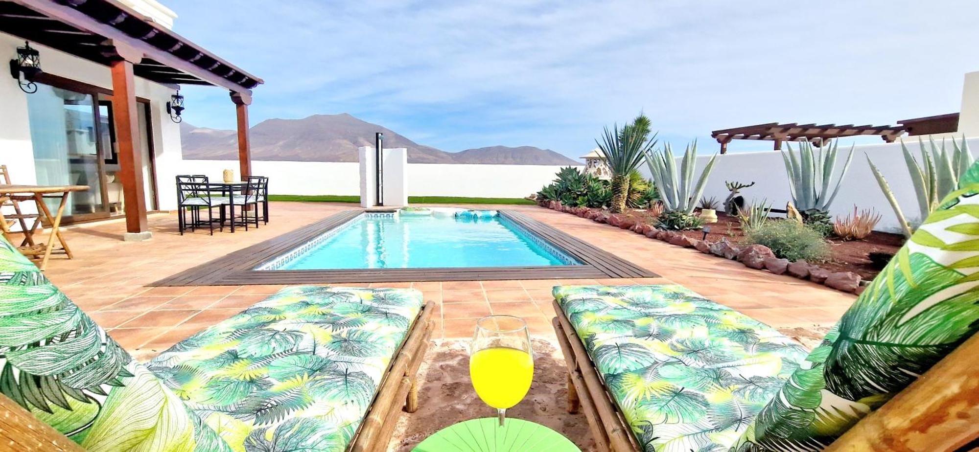 Montanablanca Private Heated Pool & Stunning Views